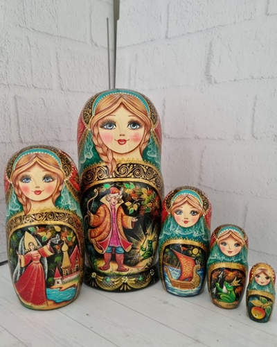 Матрешка 18см "Царевна лягушка" 5 мест