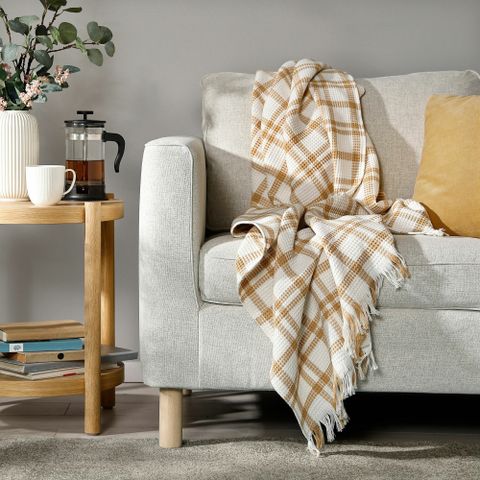 Плед IKEA SIKELVINGE (СИКЕЛЬВИНГЕ), Белый, горчичный 130х170 см