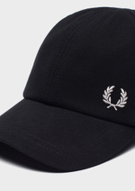 Кепка FRED PERRY Pique Classic Cap