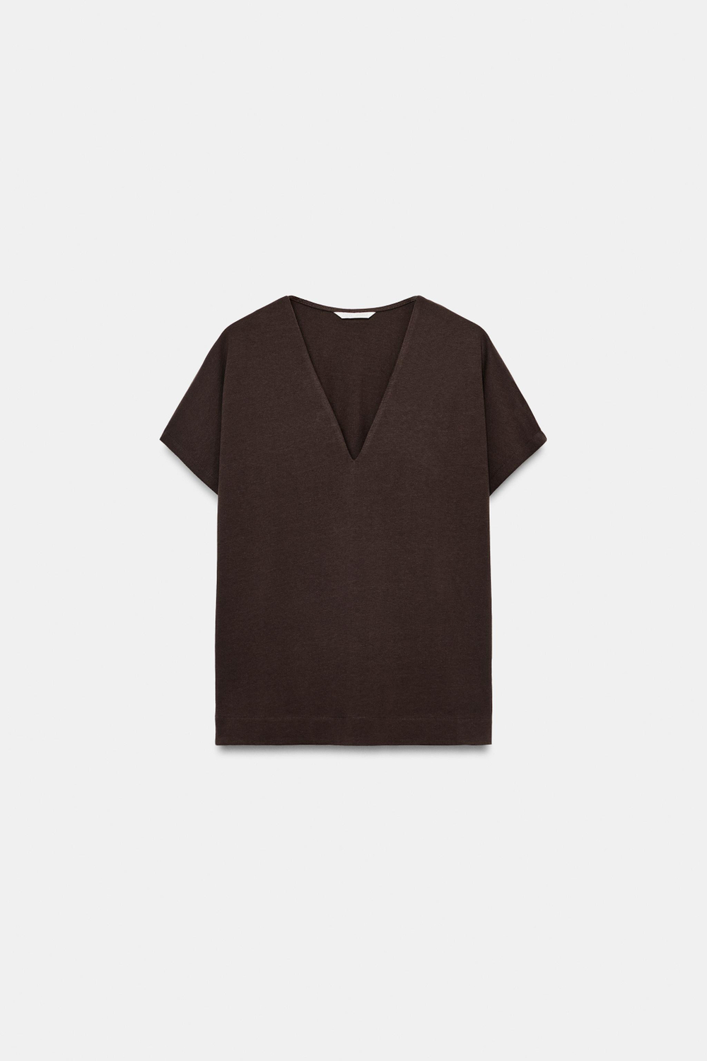 ФУТБОЛКА С V-ОБРАЗНЫМ ВЫРЕЗОМ — ZARA