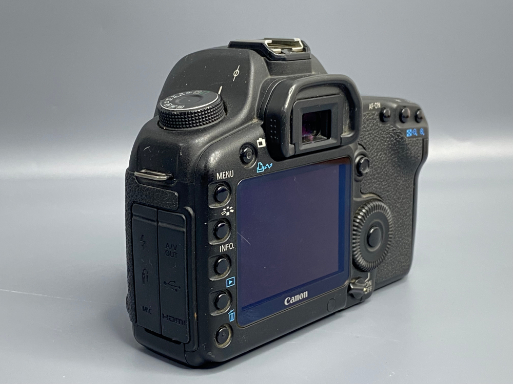 Canon EOS 5D Mark II — 62 000 кадров