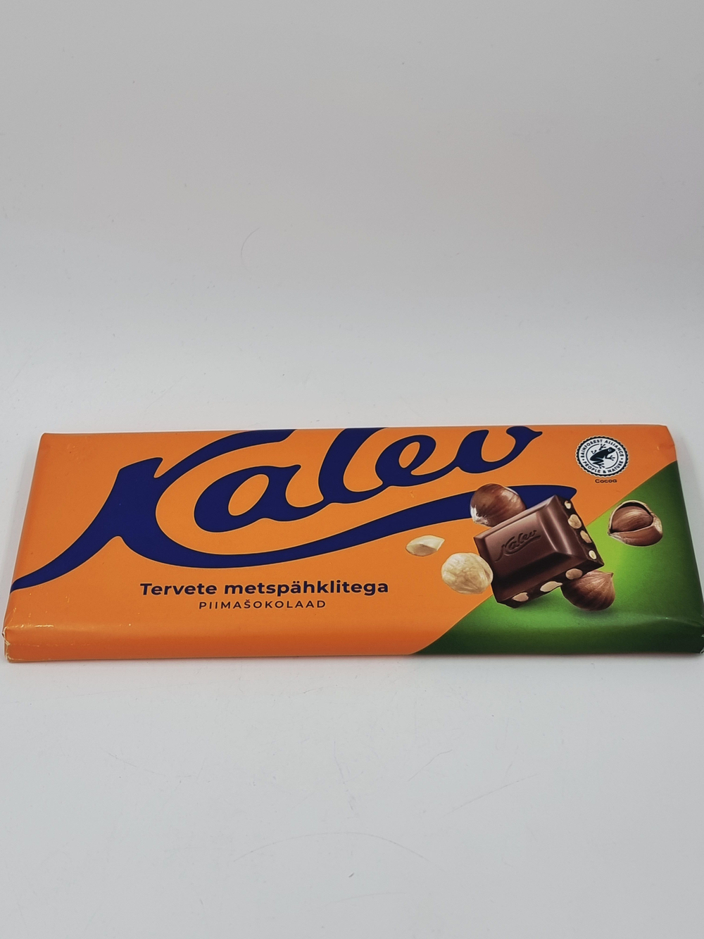 Молочный шоколад Kalev c цельным фундуком 200 г (из Эстонии)