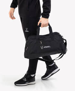 Сумка спортивная DIVISION Small Bag, черный