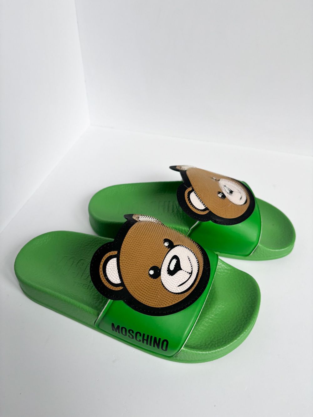 Новые сланцы Moschino, 31