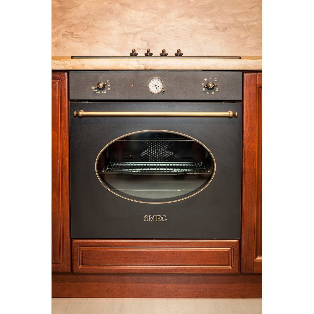 Многофункциональный духовой шкаф с функцией пиролиза Smeg SFP805AO