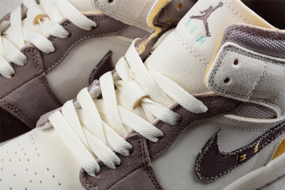 Air Jordan 1 Mid SE Craft Taupe Haze