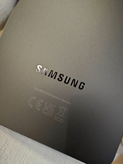 Задняя крышка ПРЕМИУМ для Samsung S26 S942B / S941B ( заднее стекло ) Цвет: Чёрный / Black