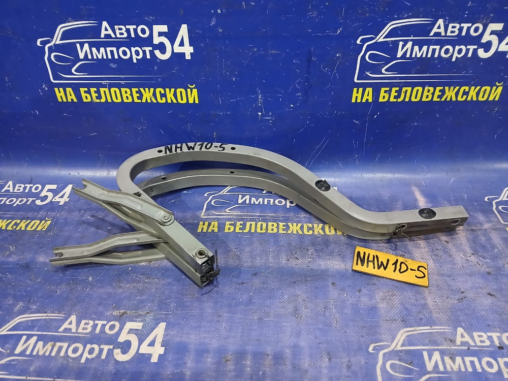 Петля багажника TOYOTA PRIUS 1998