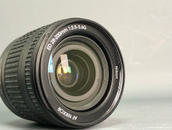 Nikon 28-200mm f/3.5-5.6G ED-IF AF Nikkor.