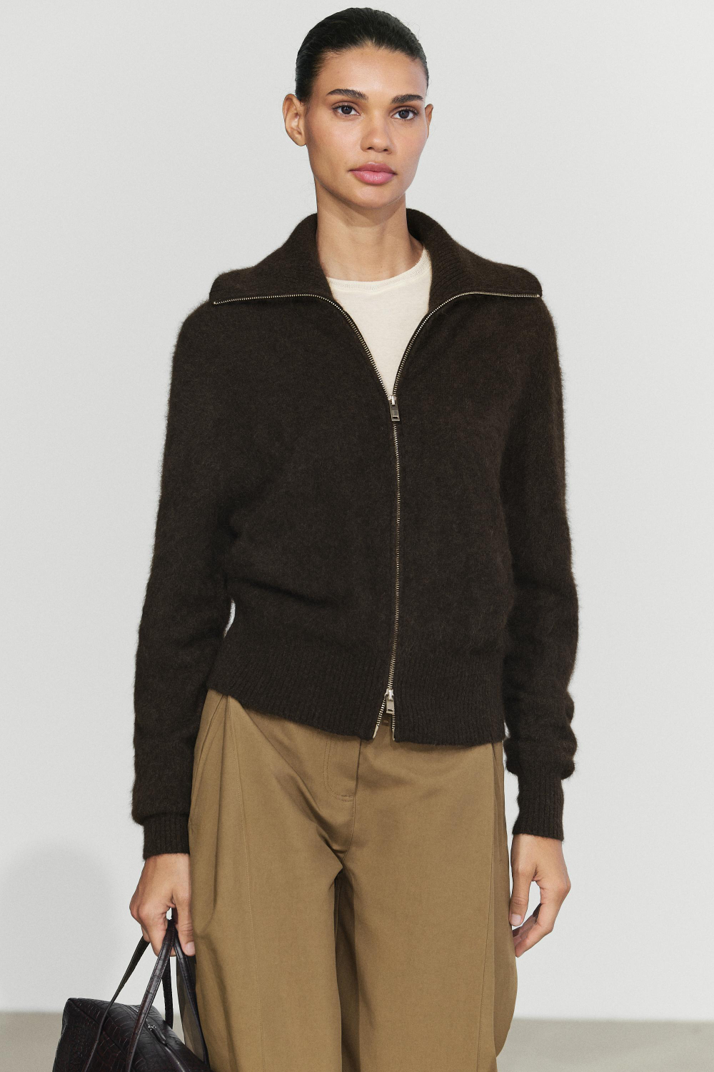 Massimo Dutti Трикотажный кардиган с начёсом и высоким воротником, коричневый