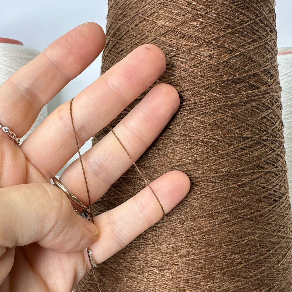 BABY CASHMERE - Loro Piana; 100% Baby кашемир; 1300м/100гр; 496A Renna mel, цвет: шоколад с легким меланжем