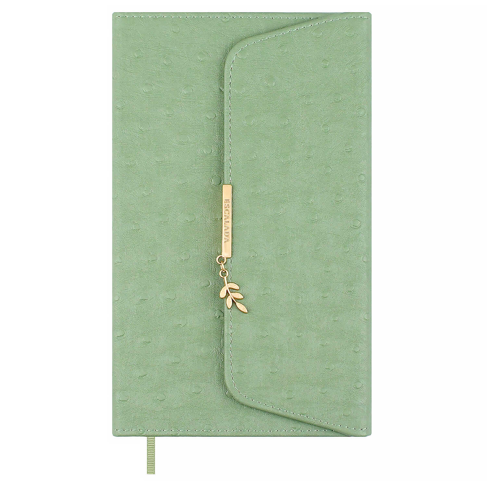 Escalada Ежедневник недатированный ESCALADA, А5, 160 л., арт. 70669/ 15 СТРАУС ОЛИВКОВЫЙ (кожзам: 126х211 мм, твёрдый переплёт, материал обложки: искусственная кожа "Страус"; способ крепления блока: ниткошвейный; декор: металлический шильд с декоративной мета