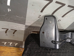 Кронштейн передней панели правый JAC JS3 23-нв Б/У Оригинал 2803503U226K