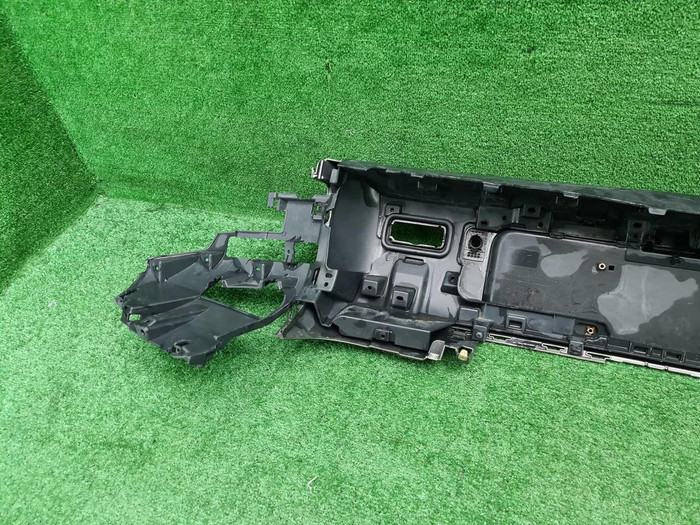 Бампер задний Land-Rover Defender 2 L663 (2019-н.в.)