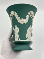 Ваза Wedgwood тёмно-зелёная
