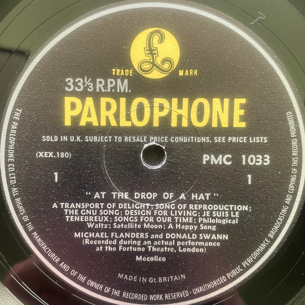 Michael Flanders And Donald Swann – At The Drop Of A Hat (Англия)