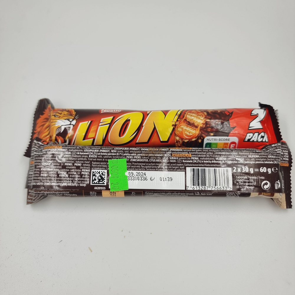 Батончик Nesquik Шоколадный батончик Lion с цельнозерновой пшеницей (60x2) 120 г (Из Финляндии)
