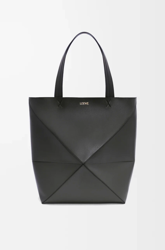 Loewe Сумка-тоут XL Puzzle Fold из блестящей телячьей кожи, черный