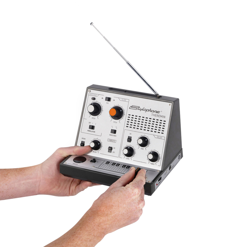 Синтезатор Stylophone Theremin