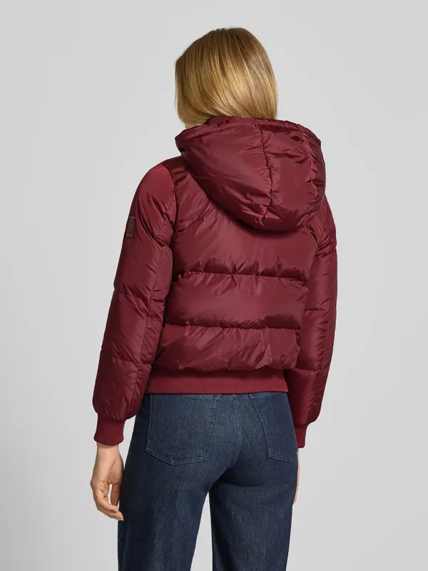 Пуховик женский ARMANI EXCHANGE