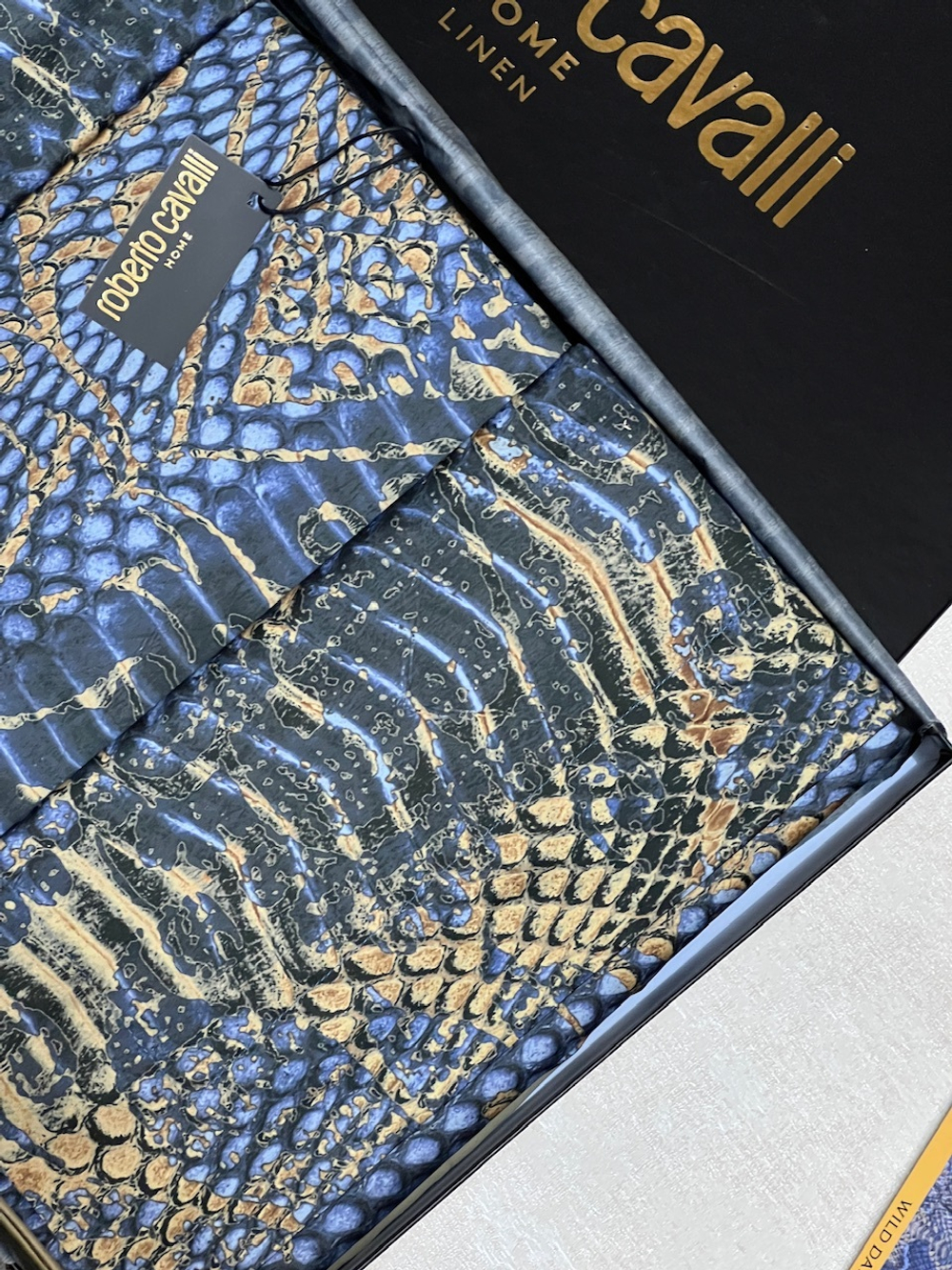 Постельное белье 2 спальное евро Roberto Cavalli Wild Damasco синее с золотом