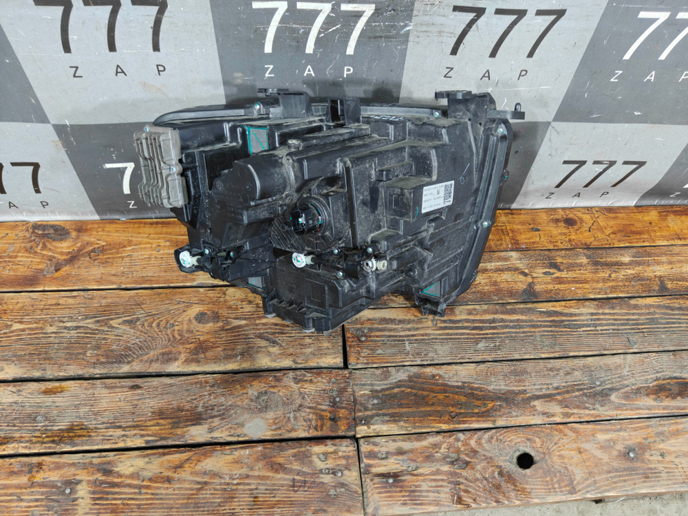 Фара левая LED Tank 500 21-нв Б/У Оригинал 4121104XKV3AA