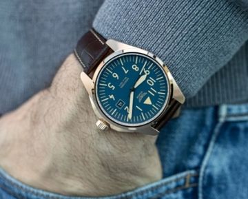 Наручные часы Aviator V.1.38.2.318.4