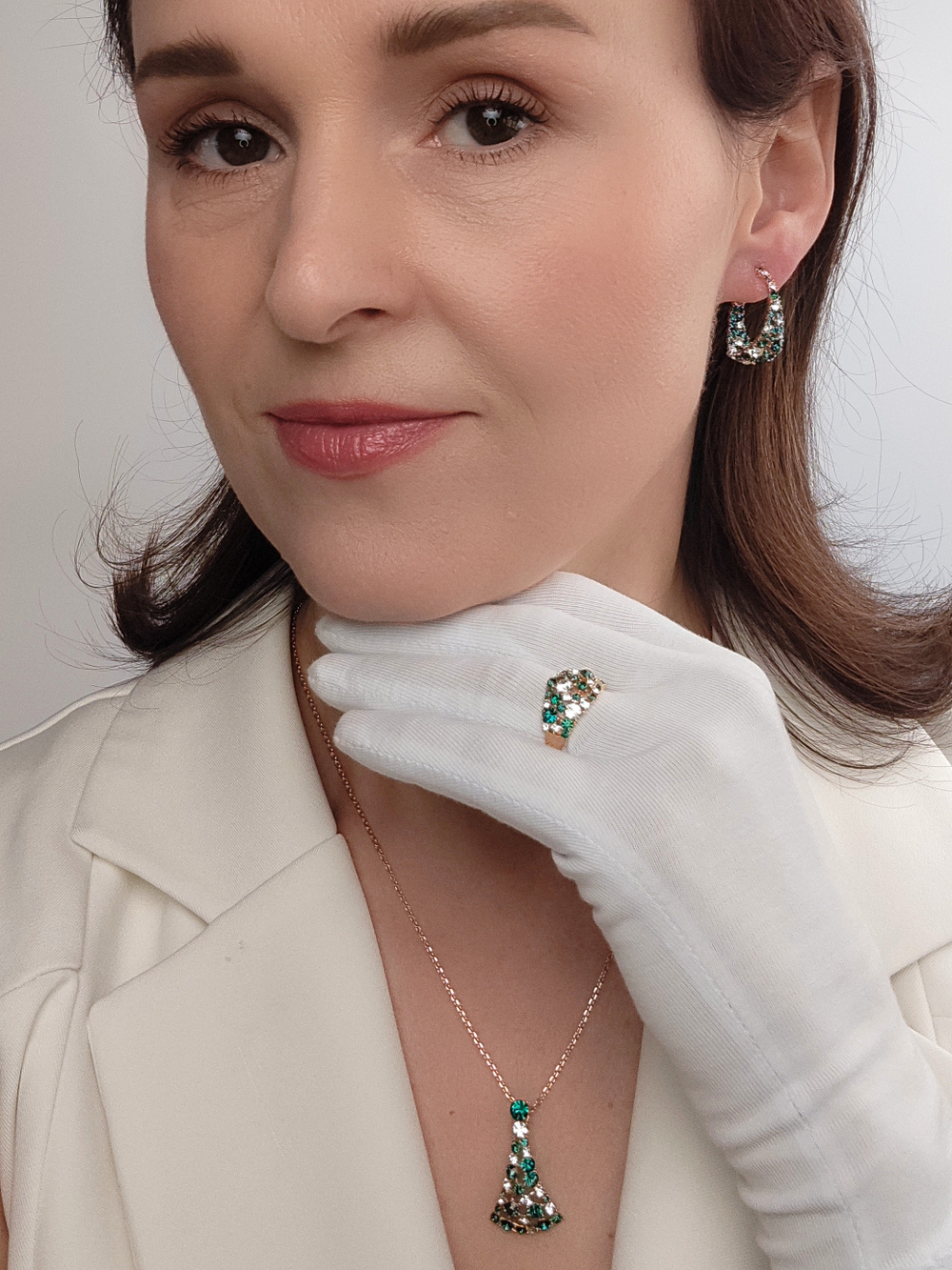 Кольцо Россыпь из зеленых камней Swarovski