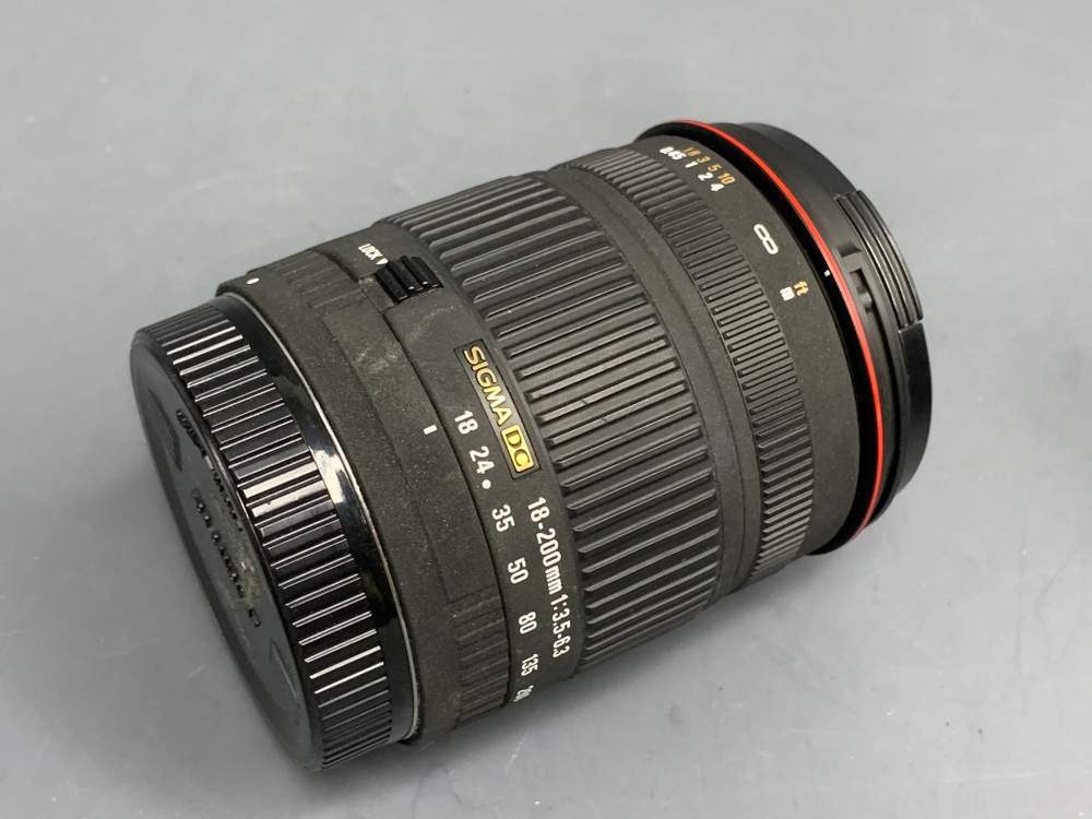 Sigma AF 18-200mm 3.5-6.3 DC Canon EF