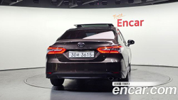 Toyota Camry 2.5 — 2019