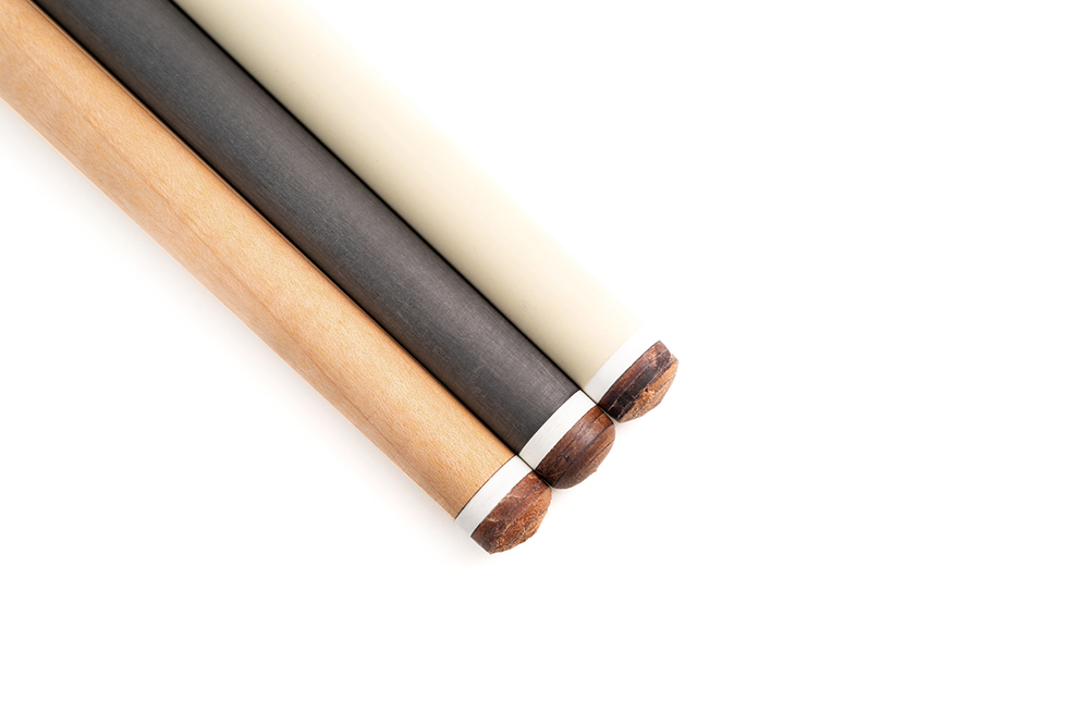 Цельный бильярдный кий для русской пирамиды "Carbon Maple Laminated Shaft"(сине-черный)