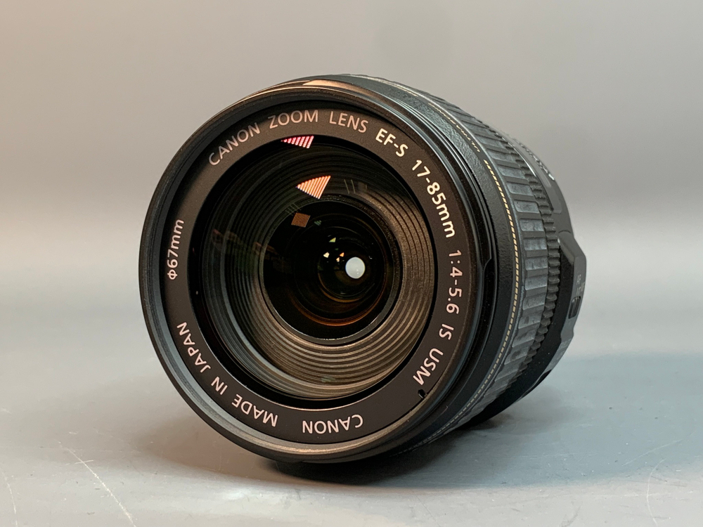 Canon EF-S 17-85mm 4-5.6 IS USM