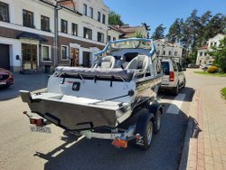 Алюминиевая моторная лодка Berkut L-HT PRO