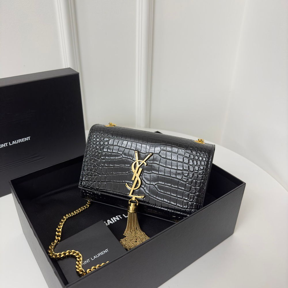 KATE SMALL ИЗ КОЖИ С ТИСНЕНИЕМ КРОКОДИЛА