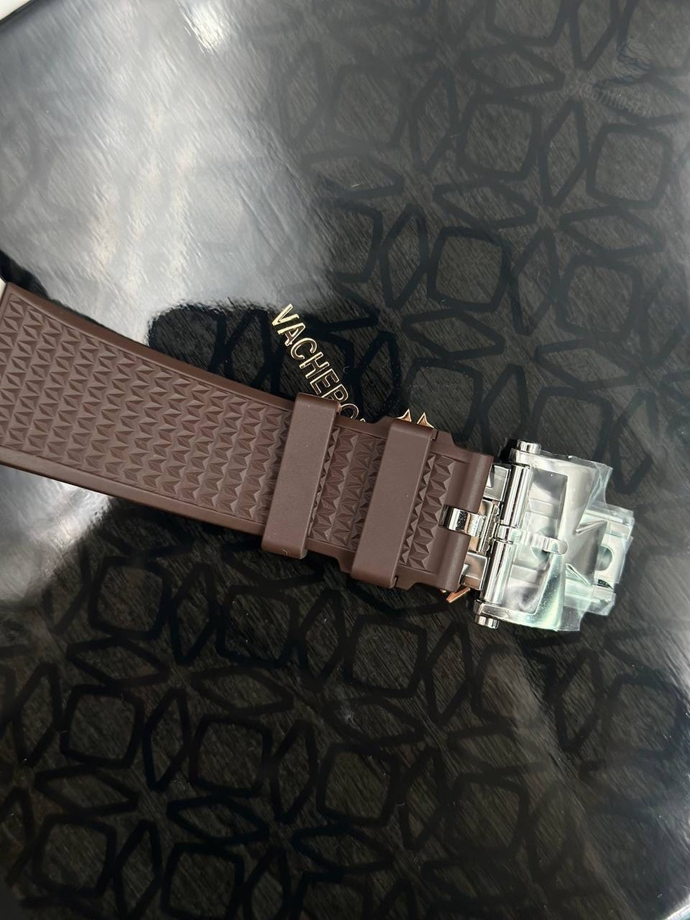 Часы Vacheron Constantin Overseas