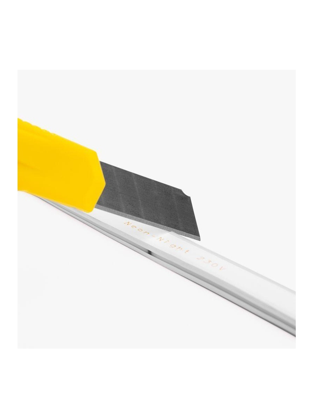 Шнур светодиодный гибкий неон Neon-Night SMD 8х16мм IP65 односторон. тепл. бел. 120 LED/м набор 10м (с компл.подключ.) Neon-Night 131-004