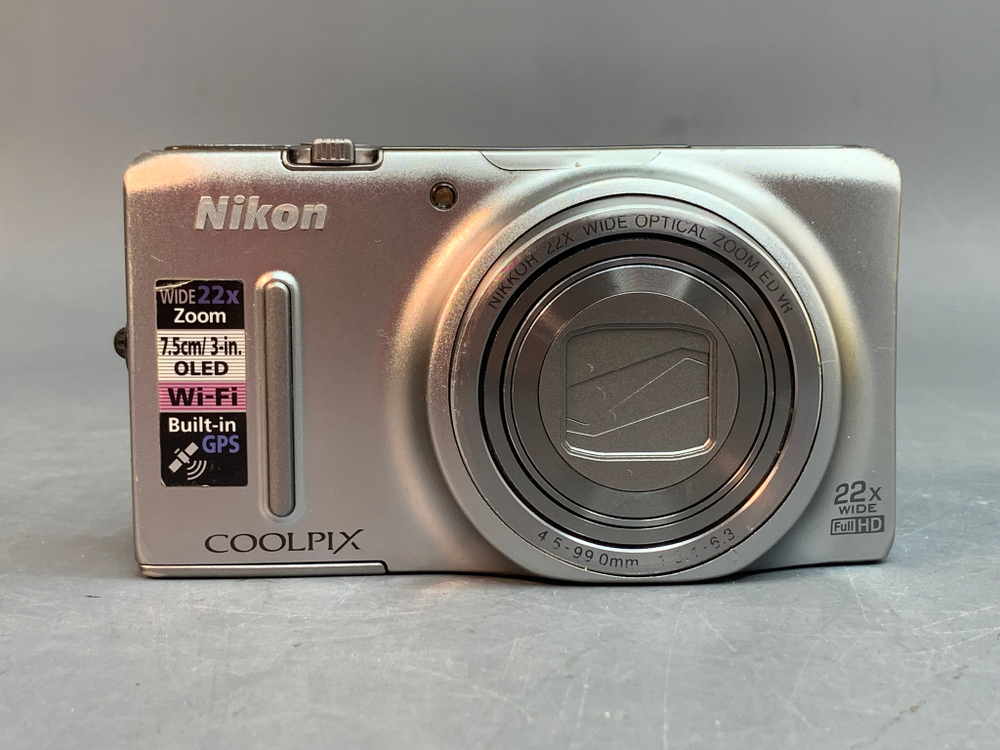 Nikon Coolpix S9500 работоспособность неизвестна.