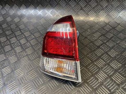 стоп левый Toyota Corolla Fielder NZE161 164 NKE165 13-106