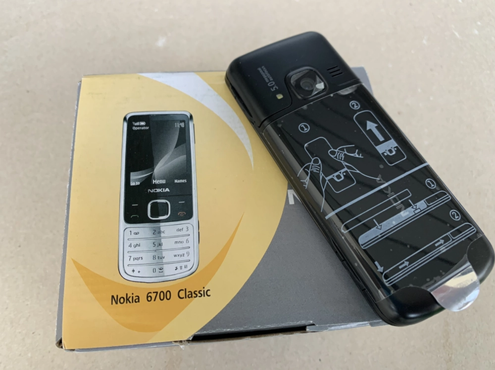 Мобильный телефон Nokia 6700 Classic Black (Черный)
