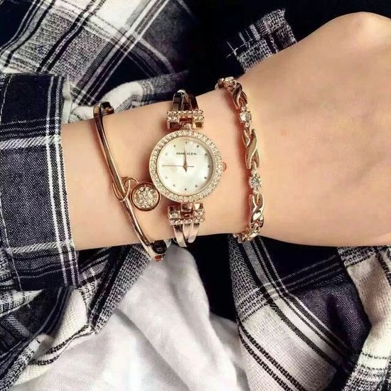 Женские наручные часы Anne Klein 1868GBST в наборе