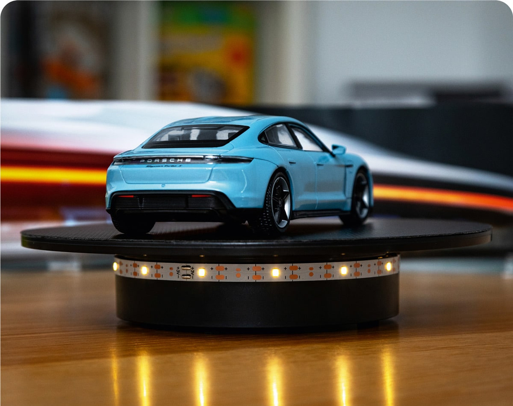 Адвент-календарь Franzis Porsche Taycan 1:24