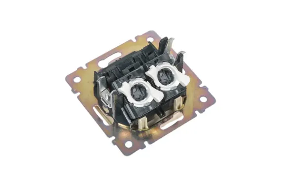 Розетка RJ45 Legrand Valena двойная слоновая кость 14585