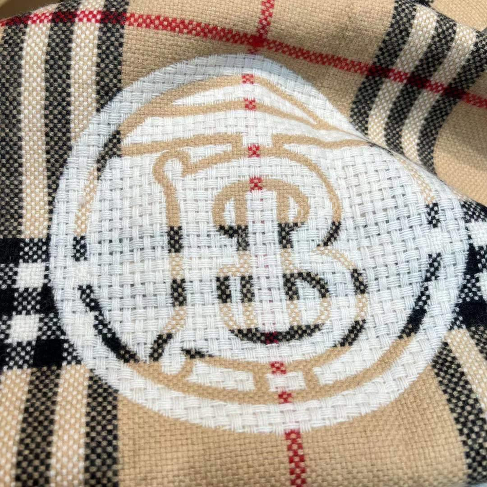 Шарф Burberry