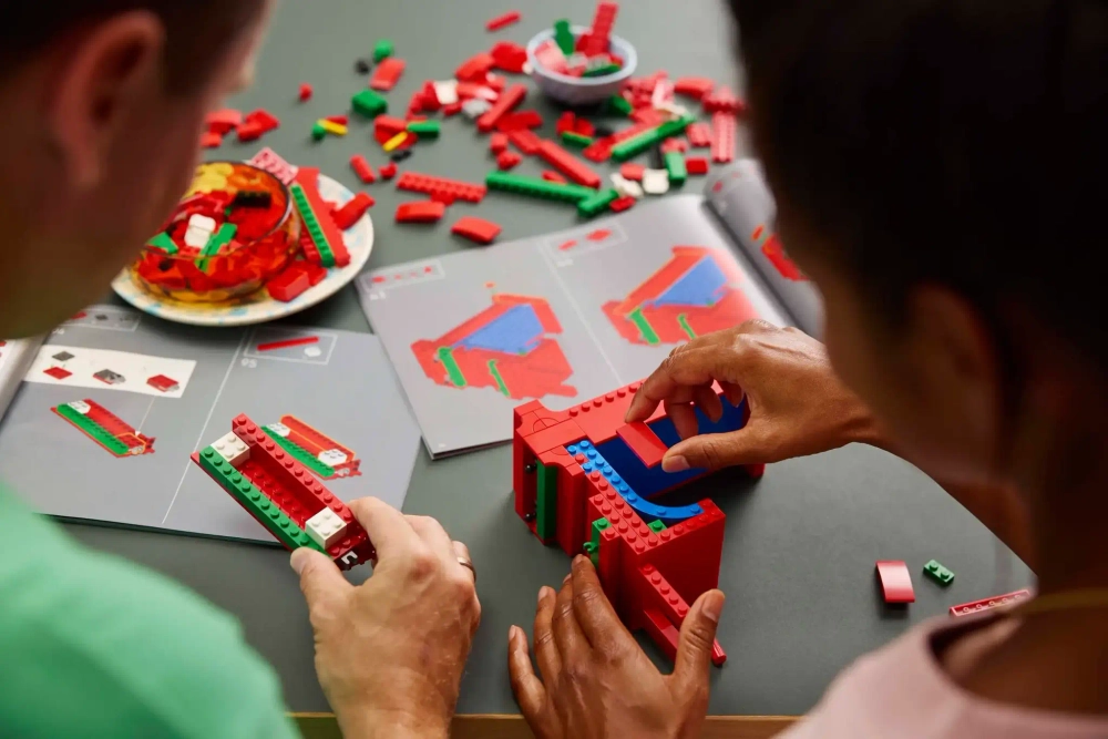 Конструктор LEGO ART 31214 LOVE