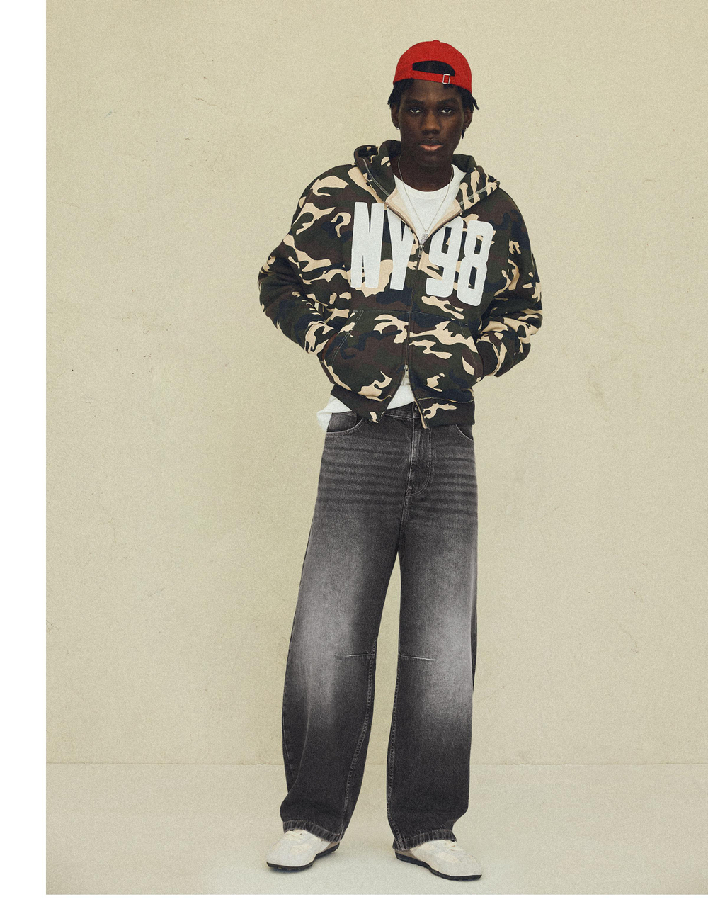 Мужские джинсы neobarrel fit с пряжкой сзади - BERSHKA