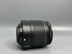 Canon EOS 1100D Kit 18-55mm 17.500 кадров микроцарапина