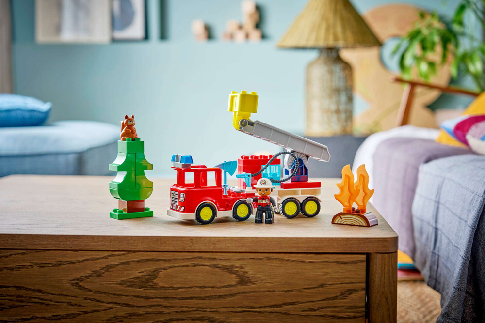 Конструктор LEGO Duplo 10473 Fire Truck with Hose and Firefighter