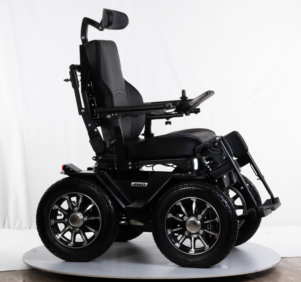 Кресло-коляска вездеход Caterwil Ultra 4WD PRO