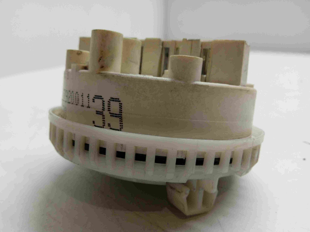 FE1014N кт303 Датчик уровня воды 132082230 стиральной машины Zanussi FE1014N4N