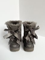 Замшевые угги Ugg, 24